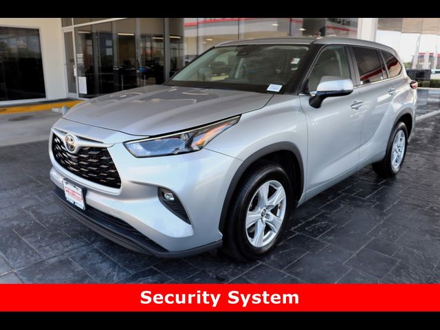 2023 Toyota Highlander LE