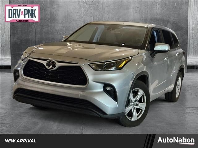 2023 Toyota Highlander LE