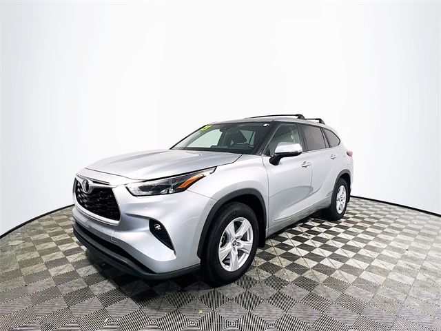 2023 Toyota Highlander LE