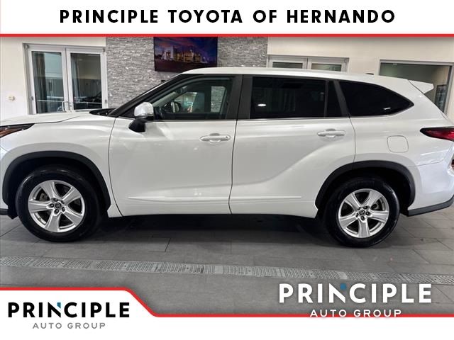 2023 Toyota Highlander LE