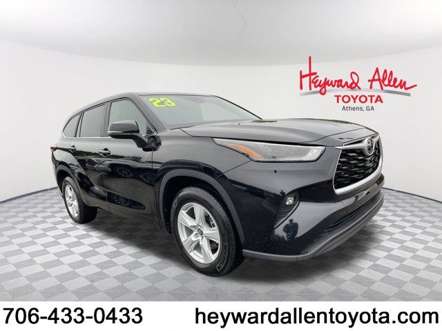 2023 Toyota Highlander LE