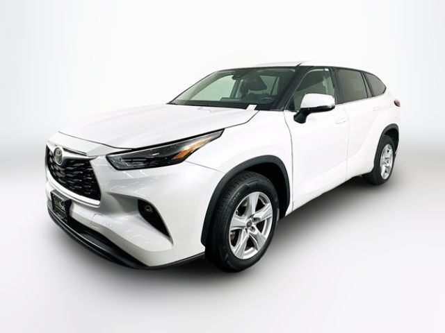 2023 Toyota Highlander LE