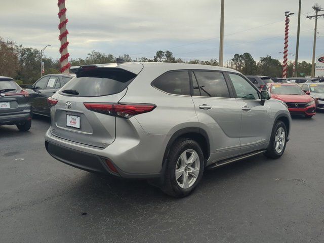 2023 Toyota Highlander LE