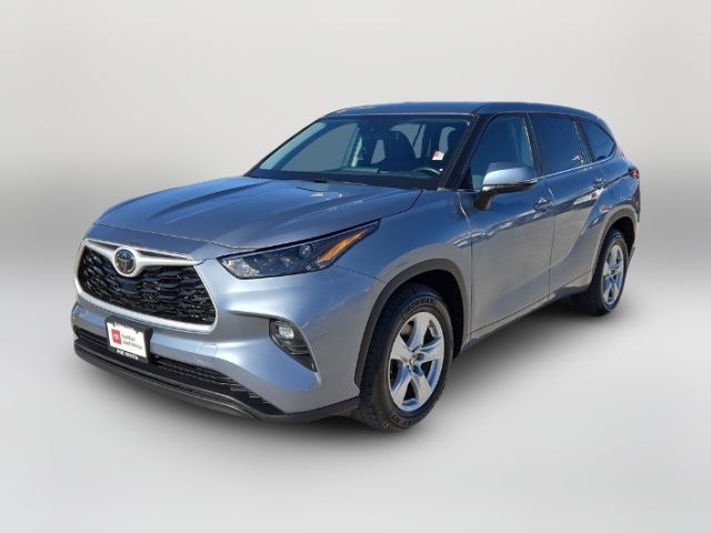 2023 Toyota Highlander LE