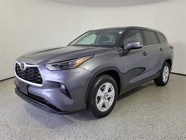 2023 Toyota Highlander LE