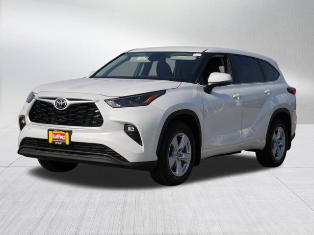 2023 Toyota Highlander LE