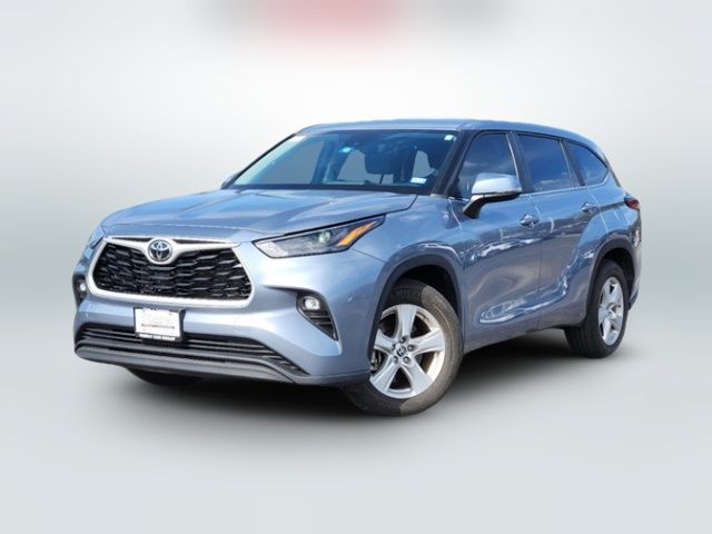 2023 Toyota Highlander LE