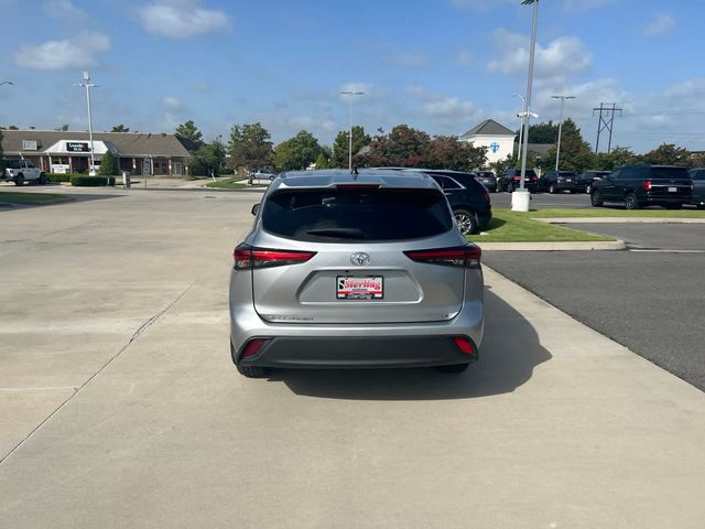 2023 Toyota Highlander LE