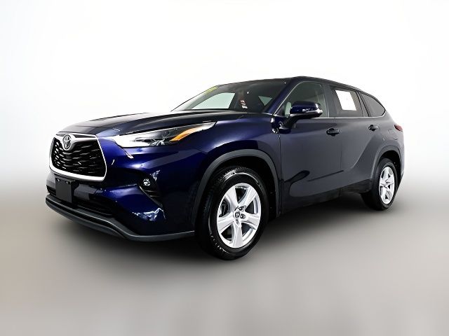 2023 Toyota Highlander LE