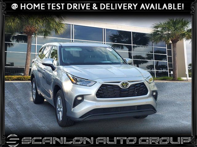 2023 Toyota Highlander LE