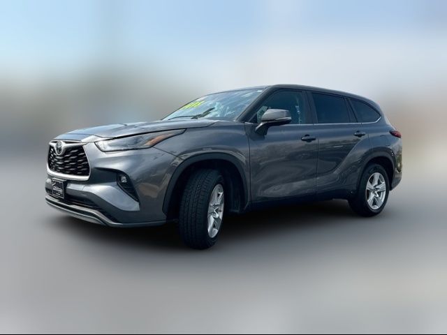 2023 Toyota Highlander LE