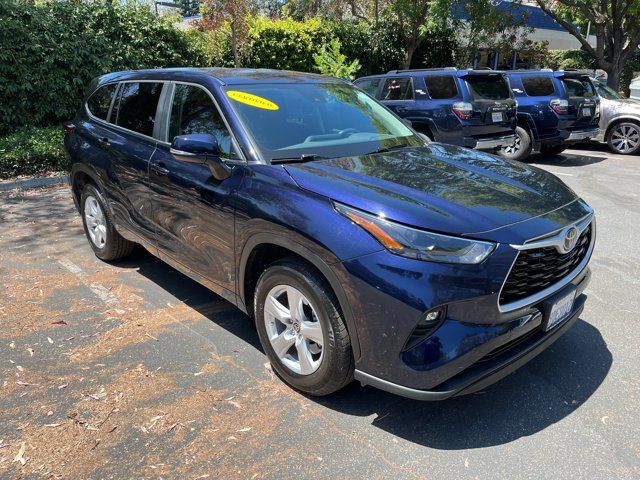 2023 Toyota Highlander LE