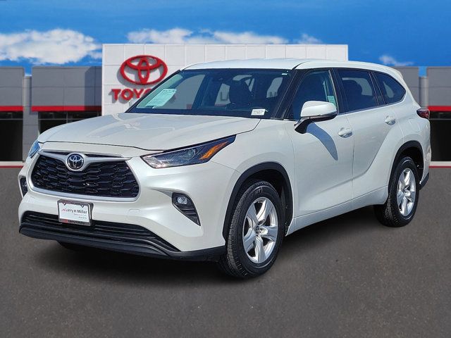 2023 Toyota Highlander LE