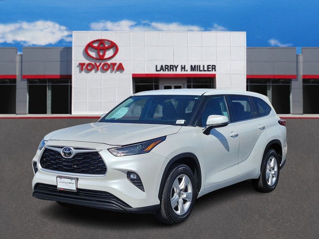 2023 Toyota Highlander LE