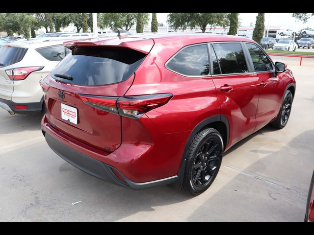 2023 Toyota Highlander LE