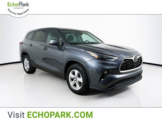 2023 Toyota Highlander LE