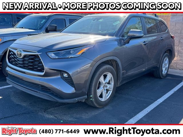 2023 Toyota Highlander LE