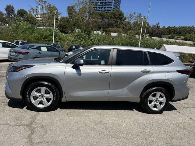 2023 Toyota Highlander LE