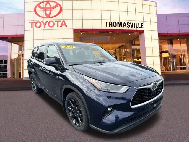 2023 Toyota Highlander LE