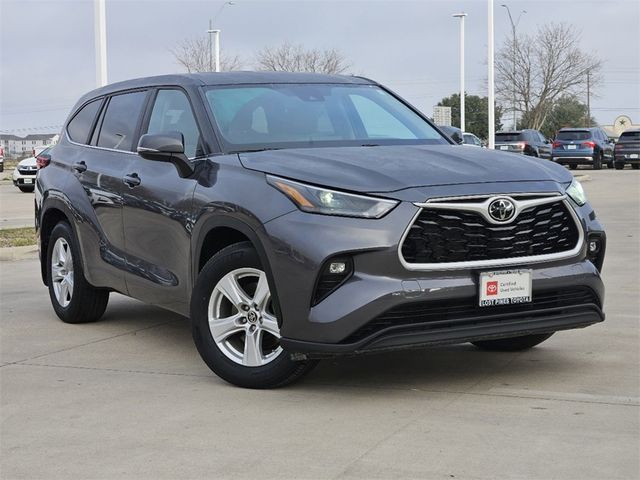 2023 Toyota Highlander LE