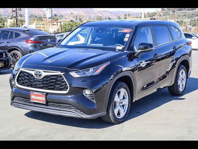 2023 Toyota Highlander LE