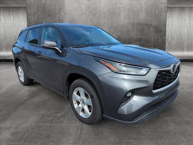 2023 Toyota Highlander LE