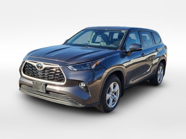 2023 Toyota Highlander LE