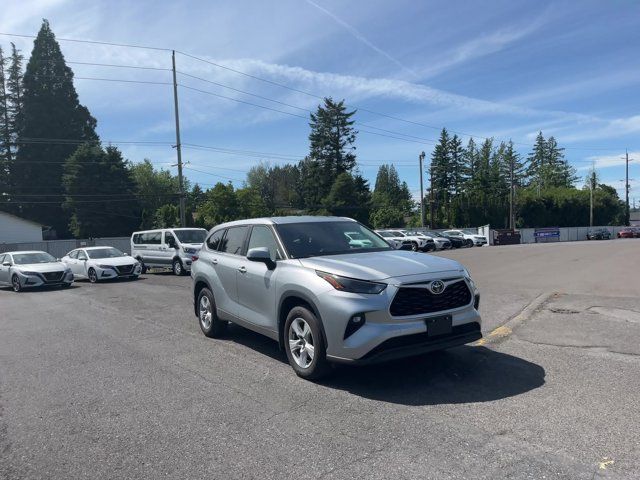 2023 Toyota Highlander LE