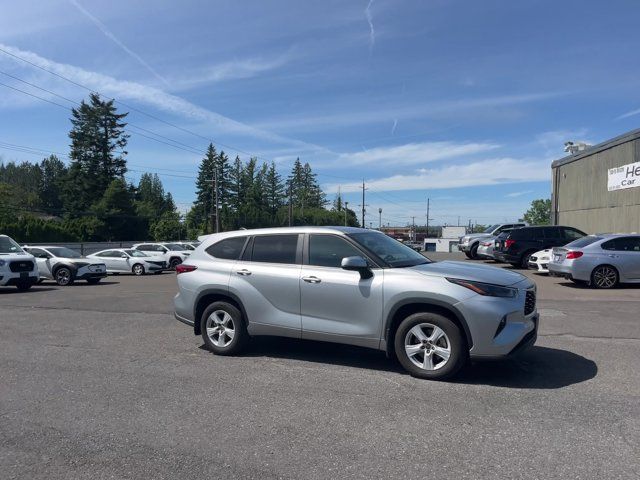 2023 Toyota Highlander LE