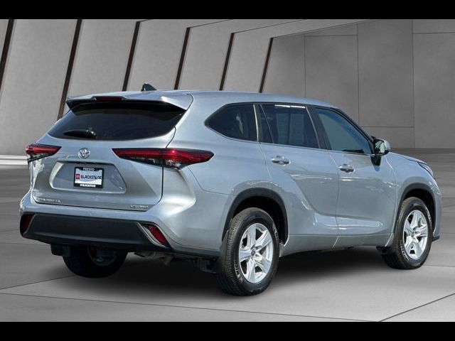 2023 Toyota Highlander LE