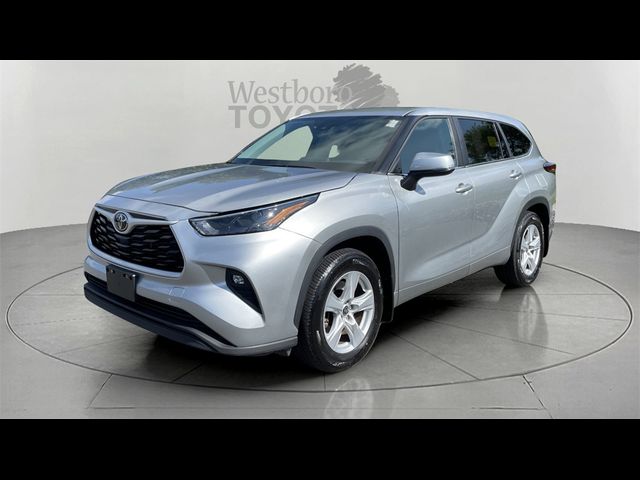 2023 Toyota Highlander LE