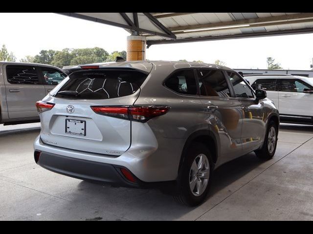 2023 Toyota Highlander LE