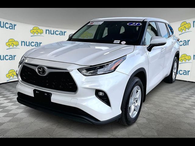 2023 Toyota Highlander LE