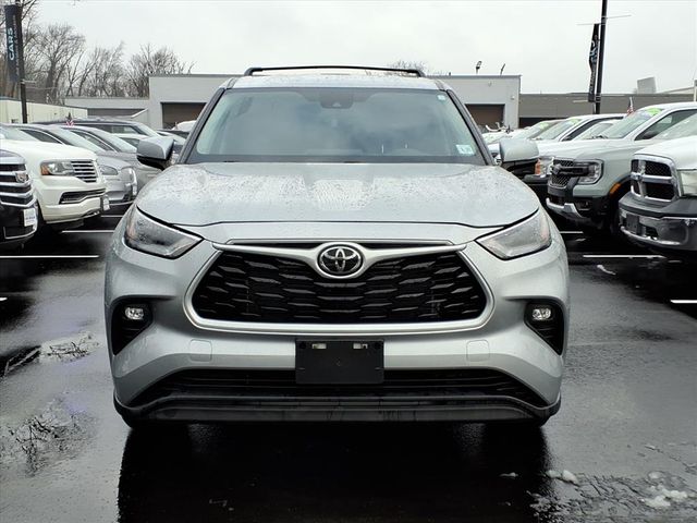 2023 Toyota Highlander LE