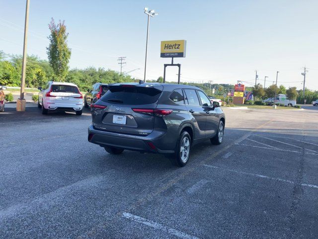 2023 Toyota Highlander LE