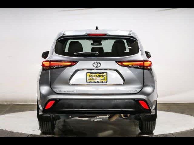 2023 Toyota Highlander LE