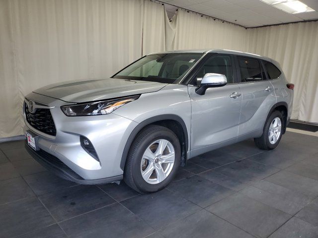 2023 Toyota Highlander LE