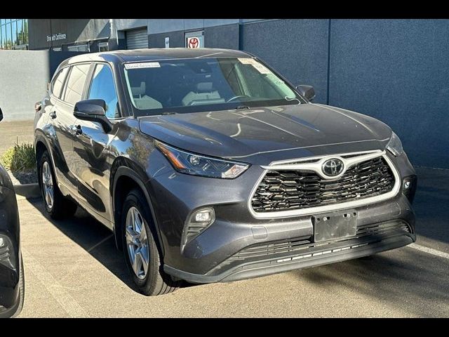 2023 Toyota Highlander LE