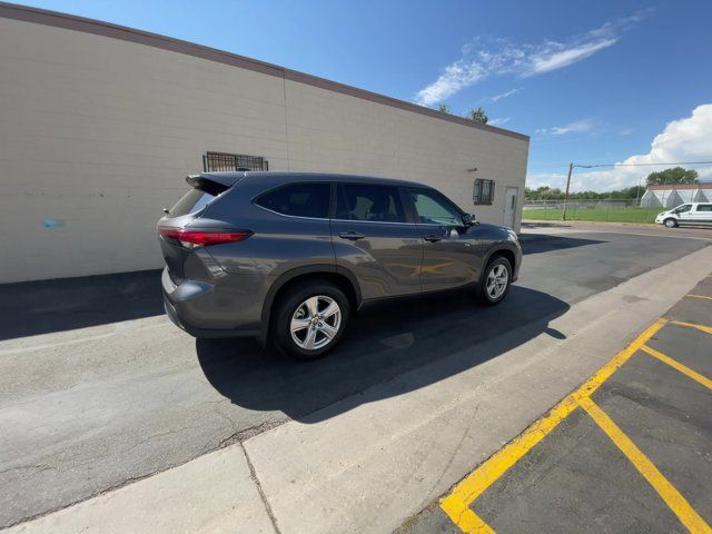 2023 Toyota Highlander LE