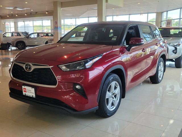 2023 Toyota Highlander LE