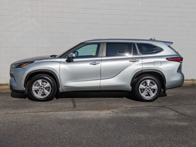 2023 Toyota Highlander LE