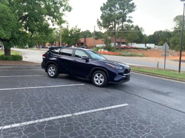 2023 Toyota Highlander LE