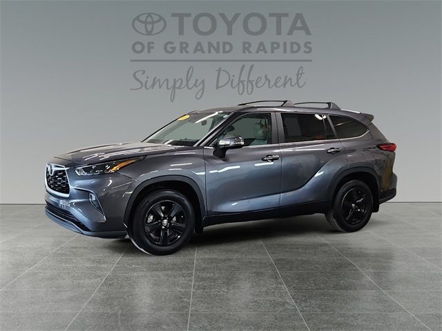 2023 Toyota Highlander LE