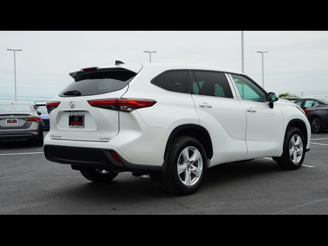 2023 Toyota Highlander LE