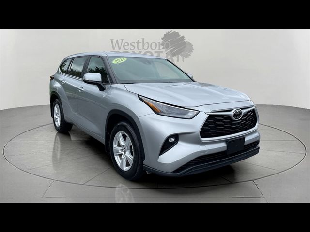 2023 Toyota Highlander LE