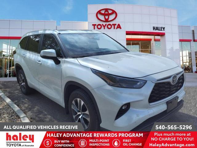 2023 Toyota Highlander XLE