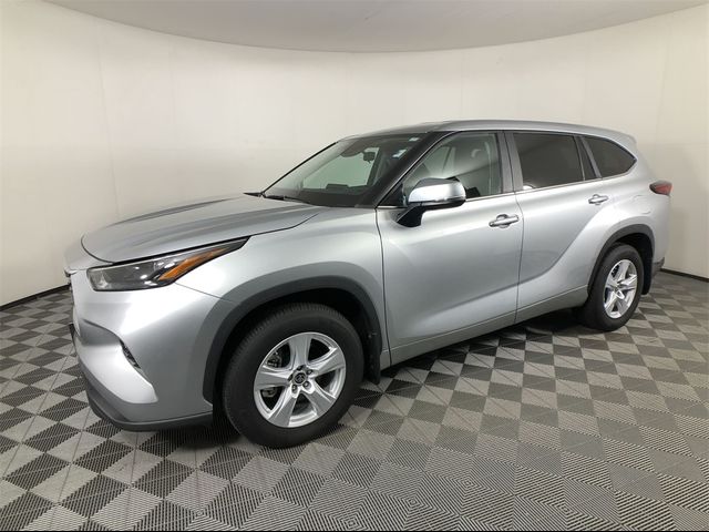 2023 Toyota Highlander LE