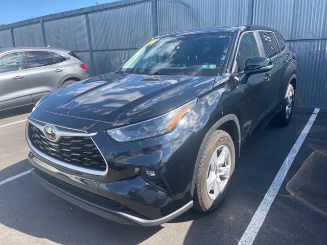 2023 Toyota Highlander LE