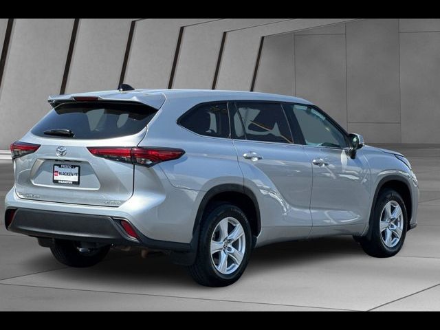 2023 Toyota Highlander LE