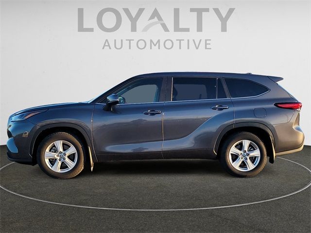 2023 Toyota Highlander LE